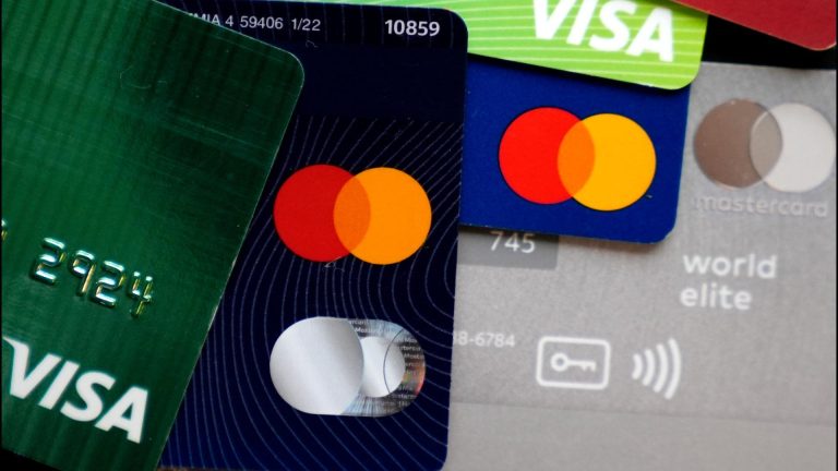 Strategic Steps to Tackle Credit Card Debt and Pay It Off Swiftly